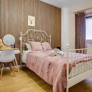  Apartament Niceapart Near Old Town